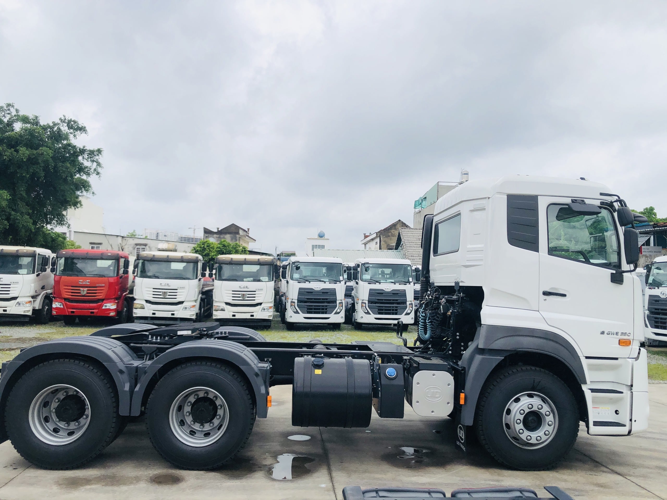 HỆ THỐNG AN TOÀN XE ĐẦU KÉO UD QUESTER GWE 350 E5