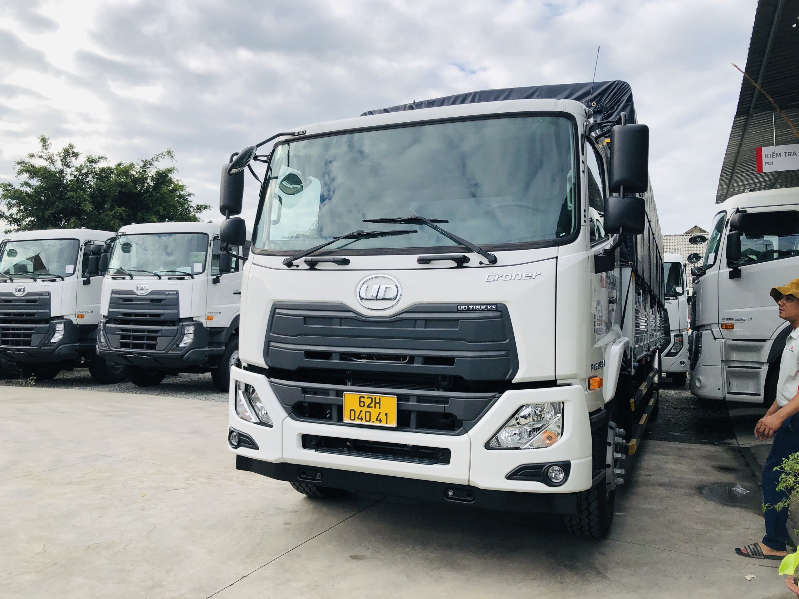 Giá xe tải trung 8 Tấn UD Trucks