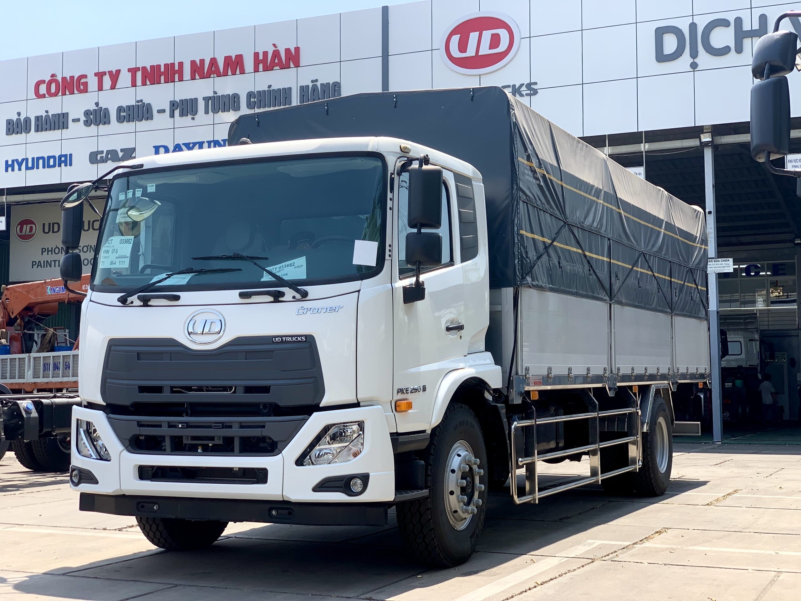 Xe Tải 9T3 Thùng 6m3 UD PKE250